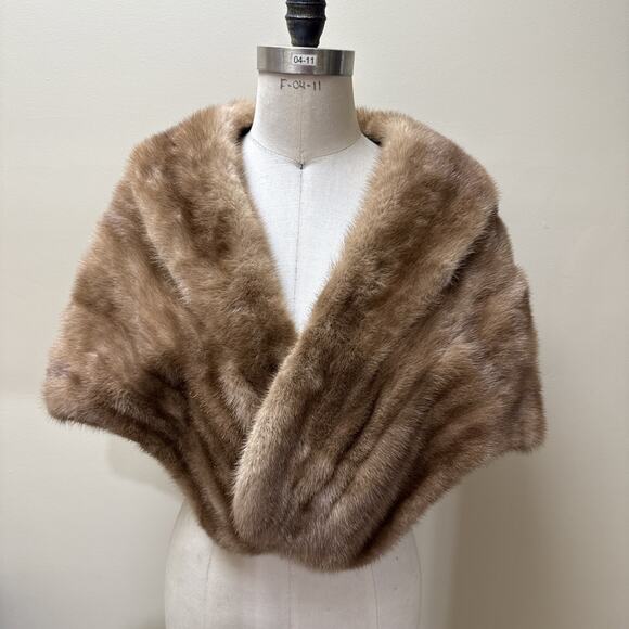 Vintage B. Altman & Co. Mink Fur Stole Wrap Capelet Fifth Avenue NYC - Picture 1 of 4